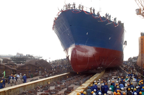 Xếp hạng tín dụng của các tập đoàn kinh tế Nhà nước bị ảnh hưởng lớn bởi sự kiện Vinashin.