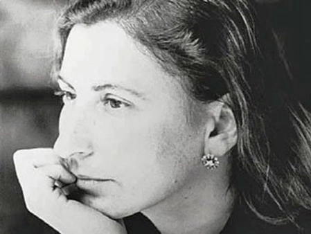 3miuccia-prada-took-over-the-company-in-