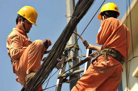 EVN trở thành quán quân thua lỗ trong năm 2011. Ảnh: Hoàng Hà.
