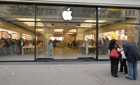 Giá trị của Apple từ 660 tỷ USD xuống còn 500 tỷ USD chỉ trong 3 tháng cuối năm 2012. Ảnh: Apple
