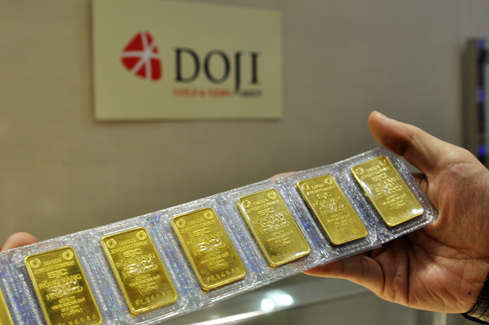 Doanh nghiệp muốn mua bán vàng với doanh nghiệp phải được bảo lãnh của tổ chức tín dụng.