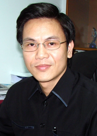 Ông Giản Tư Trung. Ông Giản Tư Trung.