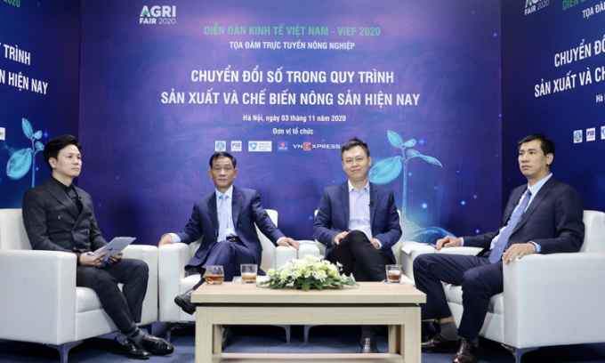 Các chuyên gia tại tọa đàm. Ảnh: Tuấn Cao.