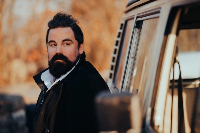 Triệu phú tự thân Grant Sabatier. Ảnh: Nhân vật cung cấp cho Grow Acorns