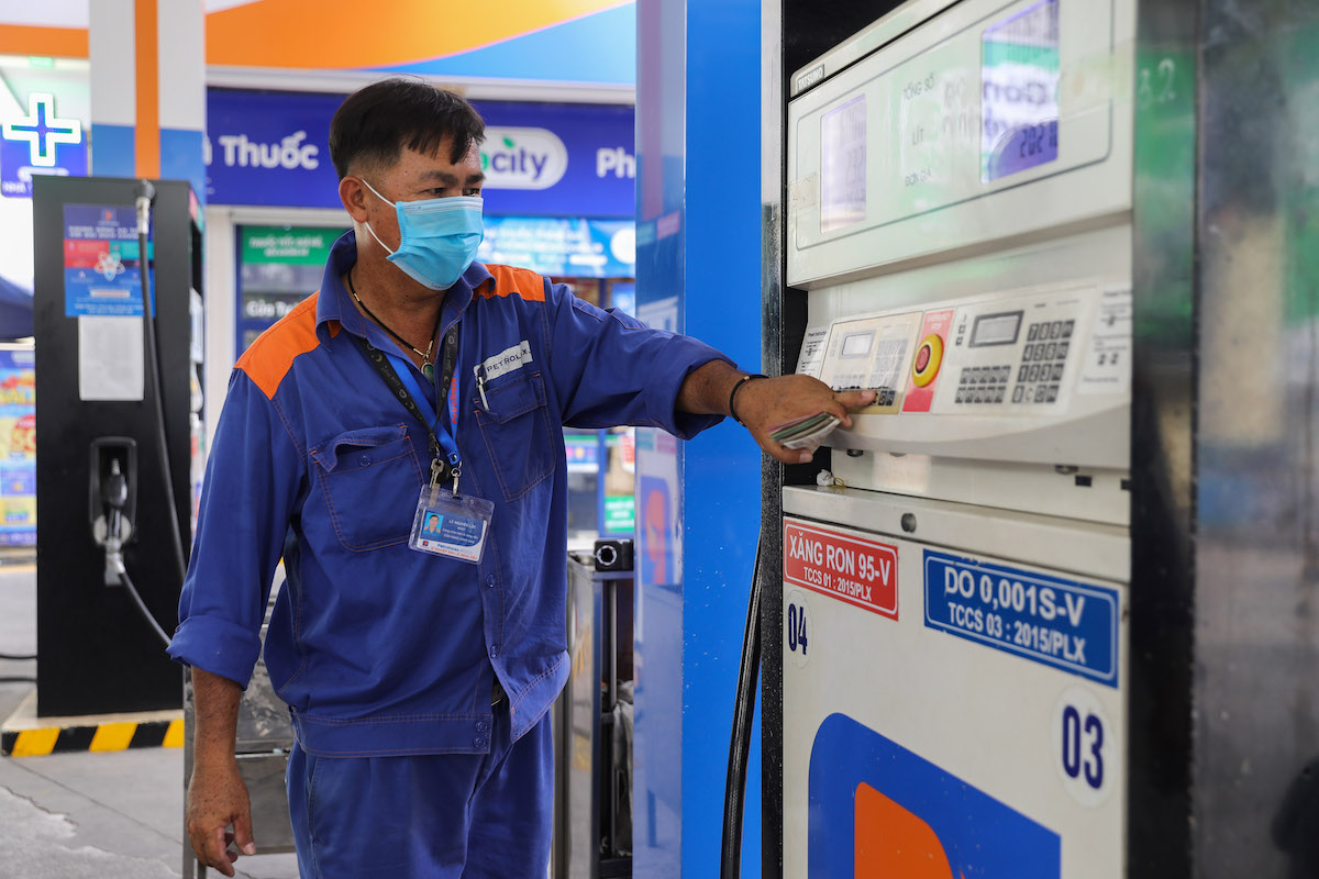 Giá xăng vượt 30.500 đồng một lít 1 xangdau32022QuynhTran 16532889 3745 6763 1653289550