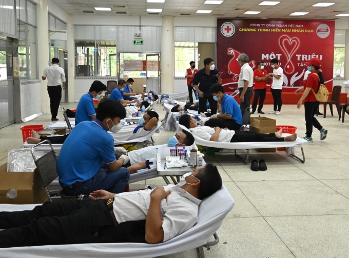 Toàn cảnh buổi hiến máu tình nguyện Một giọt máu - Triệu tấm lòng.
