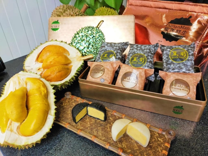 Bánh trung thu nhân sầu riêng Blackthorn. Ảnh: Phương Thảo.