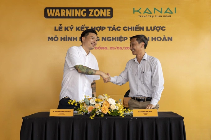 Lễ ký kết giữa Warning Zone và Kanai Farm.