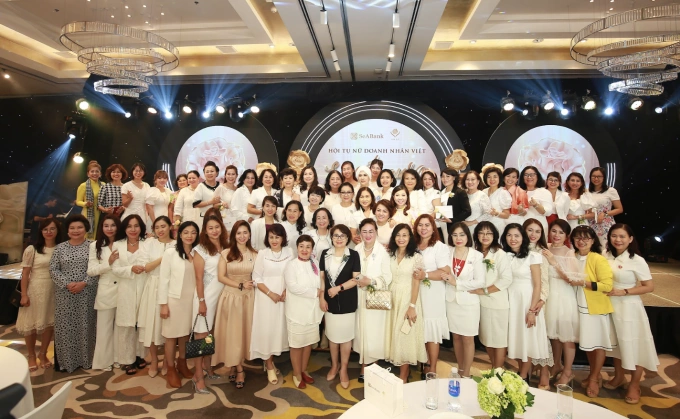 Các nữ doanh nhân tại sự kiện Sweet Aura.