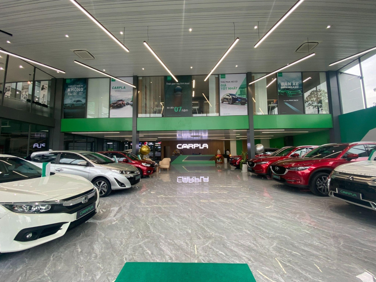 Nền tảng mua bán ôtô cũ khai trương trung tâm mua sắm