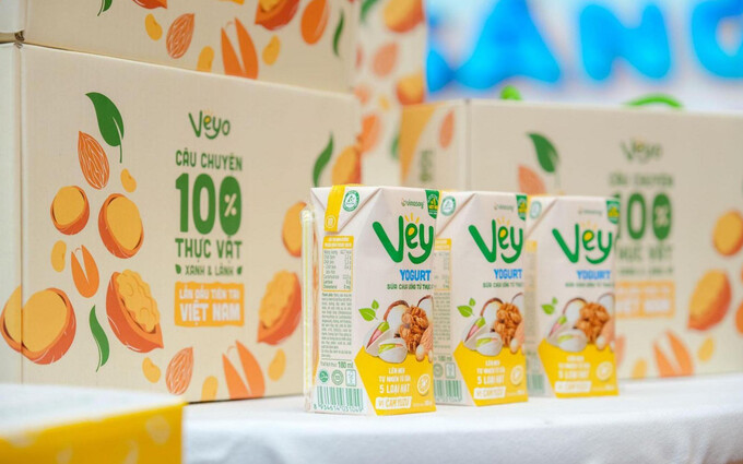 Sản phẩm Veyo Yogurt, sữa chua uống 100% thực vật, đánh dấu bước chuyển mình của Vinasoy trở thành chuyên gia dinh dưỡng thực vật vươn tầm thế giới. Ảnh: Vinasoy