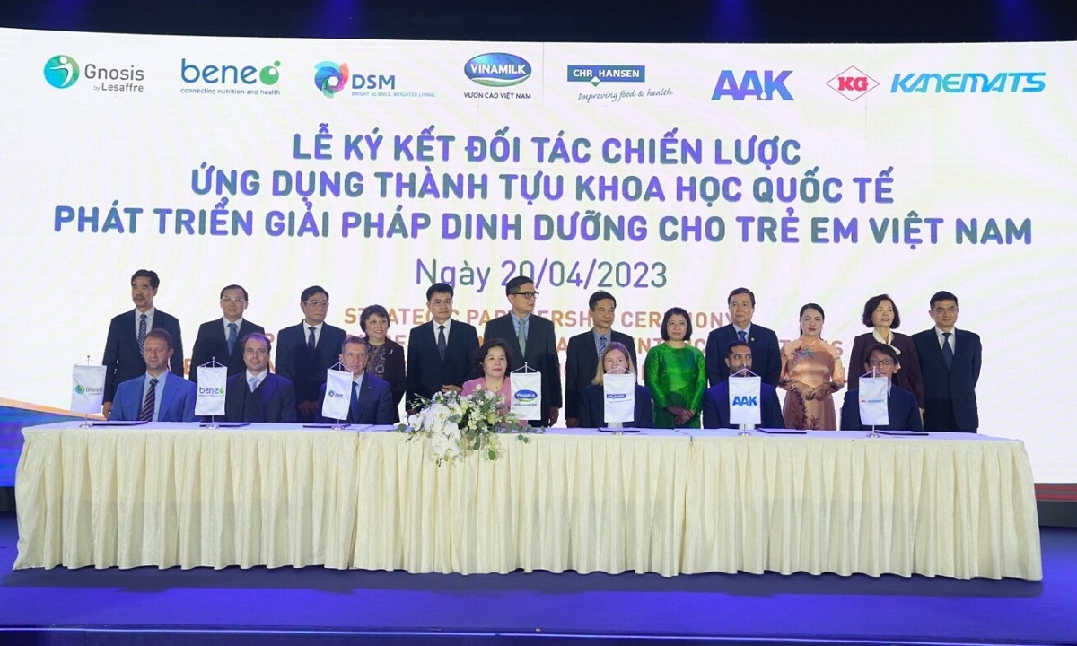 Vinamilk hợp tác với 6 tập đoàn dinh dưỡng thế giới