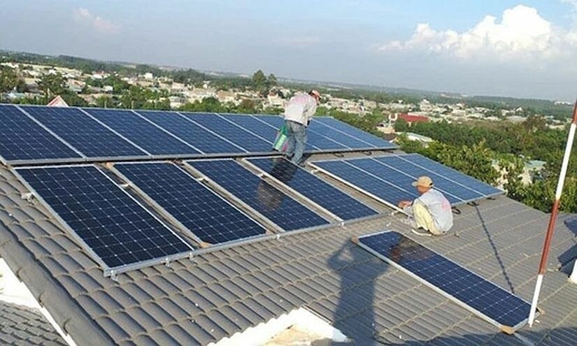Điện mặt trời mái nhà dư thừa được bán tối đa 20% công suất
