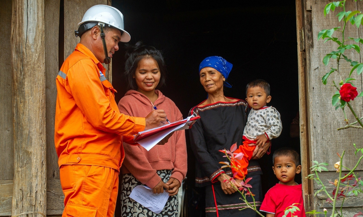 EVN triển khai "Tháng tri ân khách hàng"