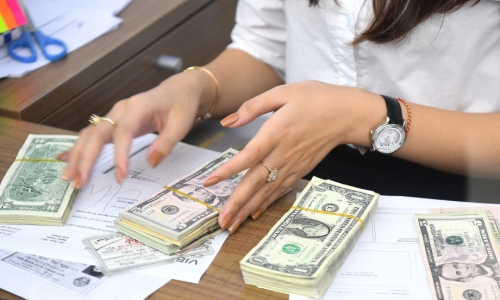 Image 8: Giá USD ngân hàng tiếp tục lập đỉnh