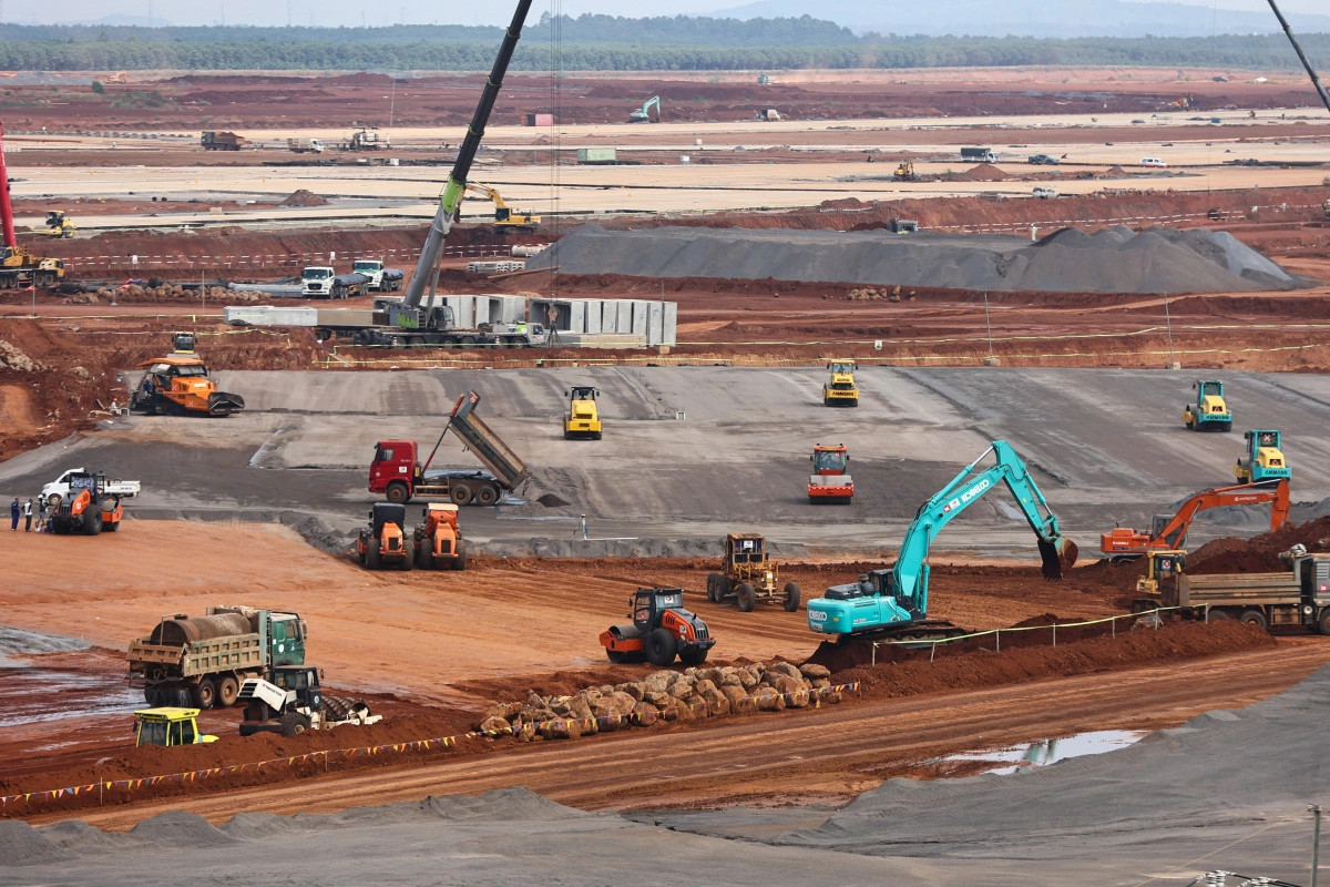 Sóng đầu tư công đẩy giá cổ phiếu xây dựng hạ tầng