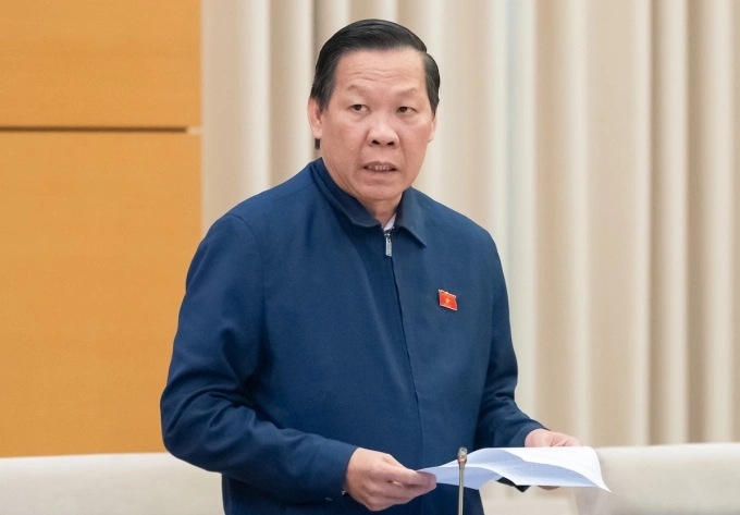 Ông Phan Văn Mãi, Chủ nhiệm Ủy ban Kinh tế và Tài chính của Quốc hội, phát biểu chiều 10/3. Ảnh: Trung tâm báo chí Quốc hội