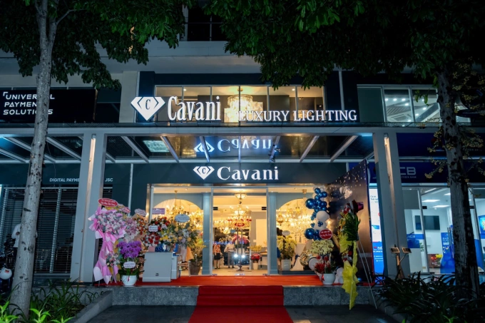 Bên ngoài showroom Canani tại TP HCM. Ảnh: Cavani