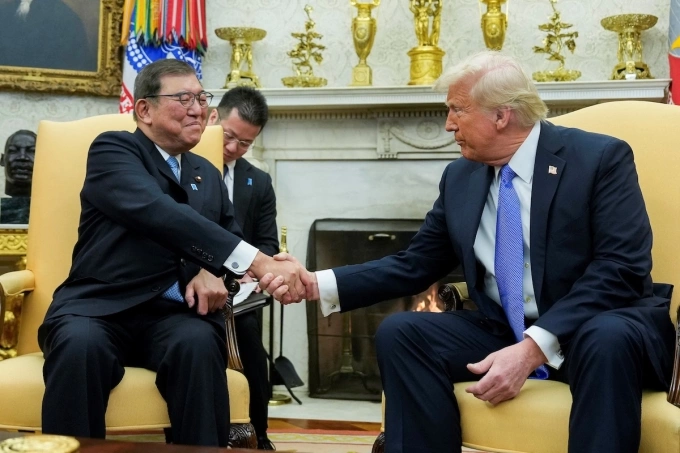 Thủ tướng Nhật Bản Shigeru Ishiba và Tổng thống Mỹ Donald Trump tại Nhà Trắng tháng 2/2025. Ảnh: Reuters