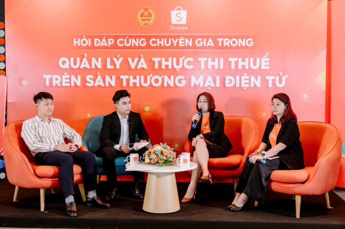 Các chuyên gia chia sẻ tại hội thảo Hỏi đáp cùng chuyên gia trong quản lý và thực thi thuế trên sàn thương mại điện tử, ngày 23/7. Ảnh: Shopee