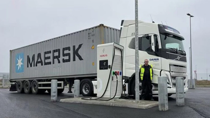 Maersk và Grundfos mở đường cho hậu cần không phát thải tại châu Âu