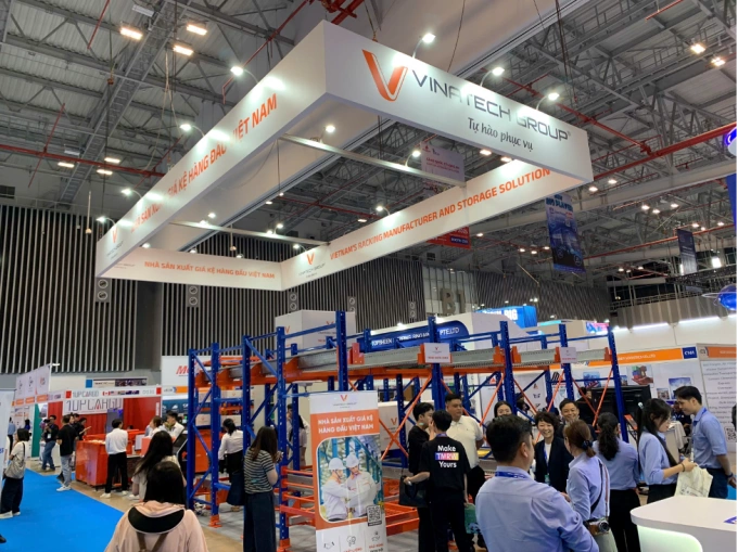 Gian hàng Vinatech Group thu hút khách tham quan tại triển lãm. Ảnh: Vinatech Group