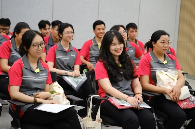 Người lao động tham gia một chương trình đào tạo và huấn luyện kỹ năng của Coca-Cola. Ảnh: Coca-Cola Việt Nam
