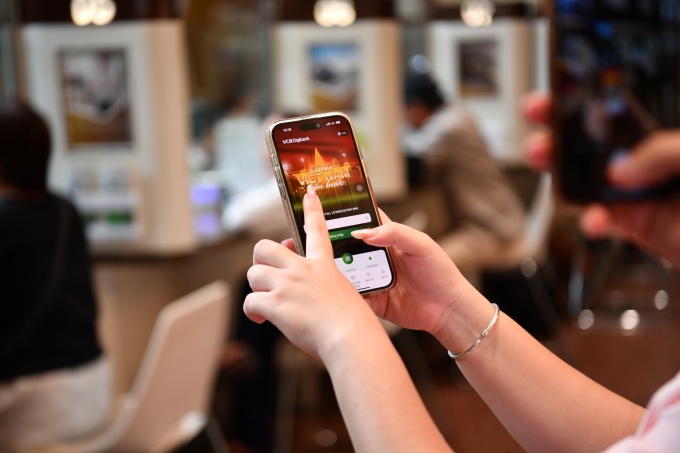 Hình ảnh giao diện ứng dụng VCB Digibank được cập nhật theo chủ đề chương trình Cùng Việt Nam tiến bước. Ảnh: Vietcombank