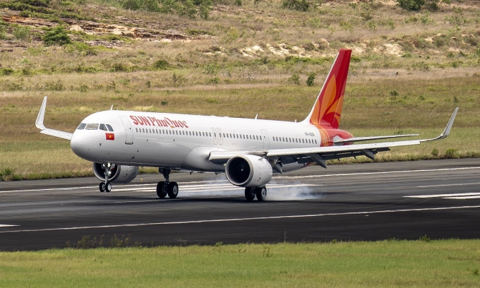 Máy bay đầu tiên của Sun PhuQuoc Airways về đến Việt Nam hôm 10/8. Ảnh: Sun Group