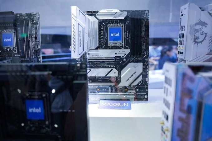 Bo mạch chủ của Intel tại Triển lãm Computex (Đài Loan, Trung Quốc,) tháng 6/2024. Ảnh: Reuters