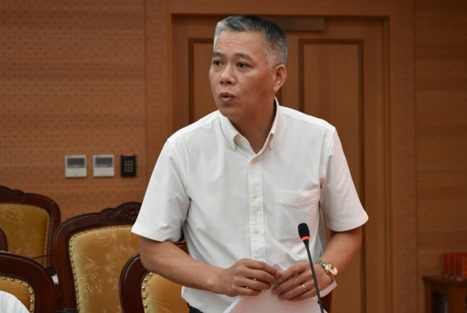 Ông Lê Thành Quân, Vụ trưởng Kinh tế địa phương và lãnh thổ, báo cáo tại hội nghị. Ảnh: MOF