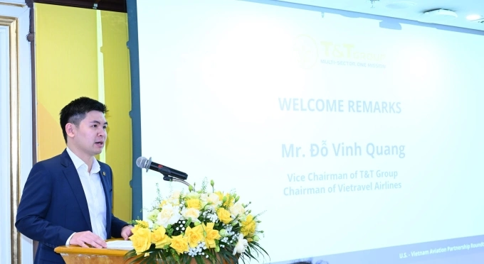 Ông Đỗ Vinh Quang, Phó chủ tịch HĐQT T&T Group, Chủ tịch HĐQT Vietravel Airlines phát biểu tại tọa đàm. Ảnh: T&T Group