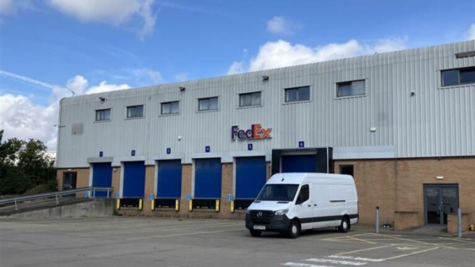 Cơ sở vận chuyển hàng hóa tại sân bay East Midlands giúp tăng năng lực vận chuyển của FedEx. Ảnh: FedEx
