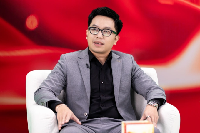 Ông Nguyễn Hoàng Triều, Phó giám đốc Khối thiết kế Masterise Group. Ảnh cắt từ video