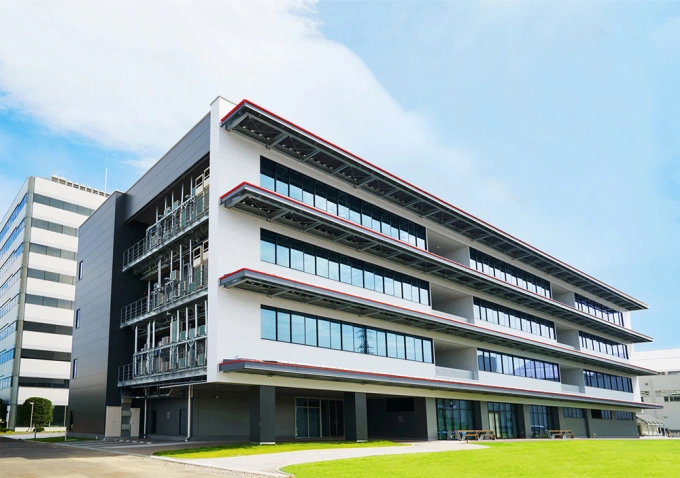 Tòa nhà thử nghiệm tự cung cấp năng lượng Sustie của tập đoàn Mitsubishi Electric. Ảnh: Mitsubishi Electric