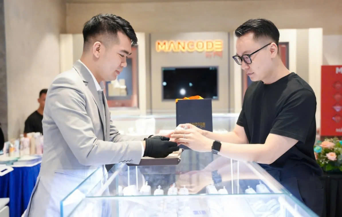 Doanh nghiệp trình làng thương hiệu trang sức nam Mancode by PNJ. Ảnh: Tuấn Vũ