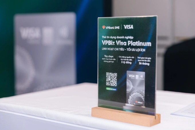 Thẻ tín dụng VPBiz Visa Platinum được thiết kế riêng cho doanh nghiệp. Ảnh: VPbank