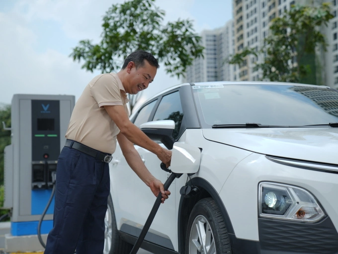 Một xe điện chạy dịch vụ cho Grab. Ảnh công ty cung cấp