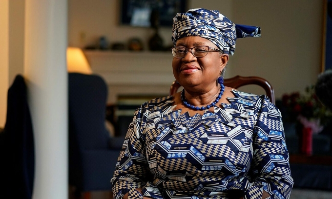 Tổng giám đốc WTO Ngozi Okonjo-Iweala trả lời báo chí ngày 15/2/2021. Ảnh: Reuters