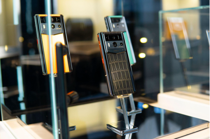 Các mẫu điện thoại Vertu chính hãng tại Việt Nam. Ảnh: Vertu Việt Nam