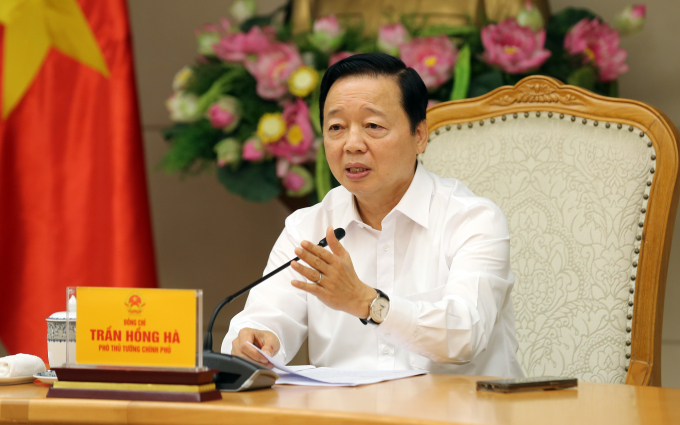 Phó thủ tướng Trần Hồng Hà phát biểu tại cuộc họp về xây dựng cơ sở dữ liệu đất đai, ngày 15/10. Ảnh: VGP