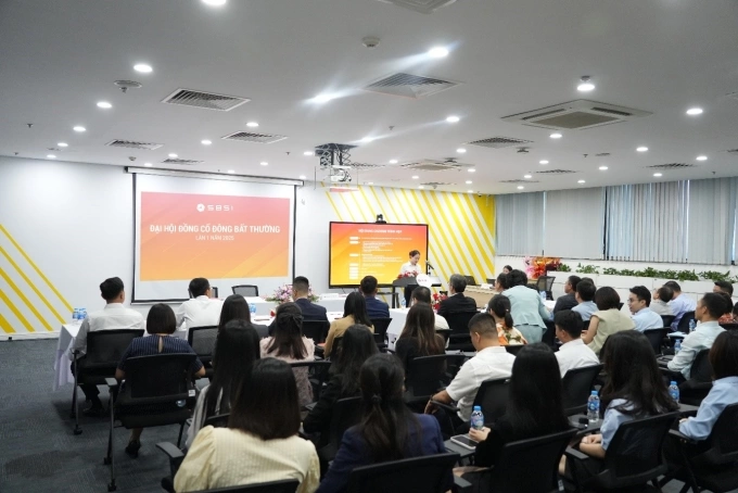 Đại hội đồng cổ đông bất thường của SBSI diễn ra sáng ngày 14/10. Ảnh: SBSI