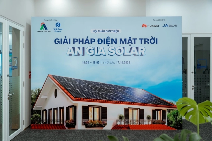 Hội thảo Giới thiệu giải pháp đầu tư điện mặt trời 0 đồng tổ chức ngày 17/10. Ảnh: An Gia Solar