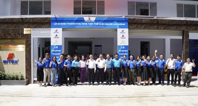 Lễ khánh thành nhà tập thể của Bitex. Ảnh: Bitex
