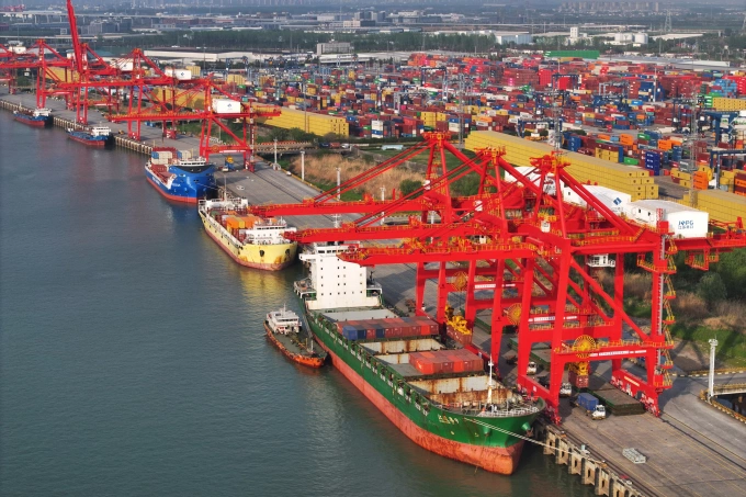 Cảng Nam Kinh, tỉnh Giang Tô, Trung Quốc vào ngày 9/4. Ảnh: Reuters
