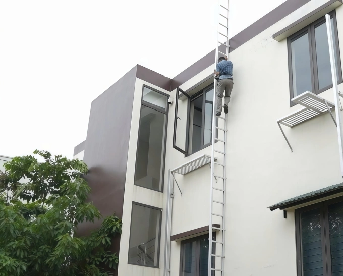 Thang thoát hiểm là giải pháp tối ưu được nhiều gia đình lựa chọn. Ảnh: VinaFoam
