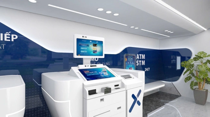 Máy STM (Smart Teller Machine) là hệ thống máy giao dịch thế hệ mới với phần mềm tích hợp vận hành Unicat đạt tiêu chuẩn EMVCO Level 2 đầu tiên tại Việt Nam. Ảnh: KienlongBank