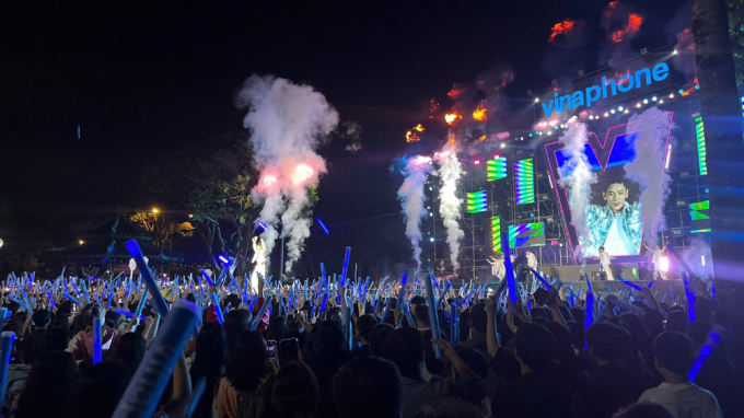Đêm nhạc Sound Freedom mùa 2 với sự góp mặt của nhiều nghệ sĩ trẻ nổi tiếng. Ảnh: VinaPhone