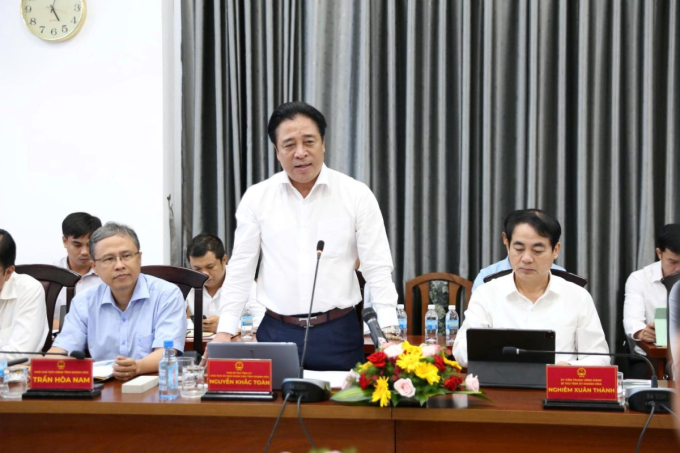 Ông Nguyễn Khắc Toàn, Phó Bí thư Tỉnh ủy, Chủ tịch UBND tỉnh Khánh Hòa phát biểu tại buổi làm việc. Ảnh: T&T Group