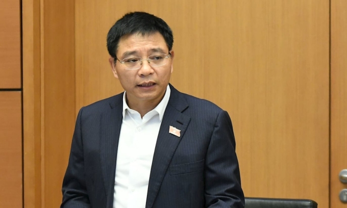 Bộ trưởng Tài chính Nguyễn Văn Thắng phát biểu tại tổ luận tổ sáng 3/11. Ảnh: Anh Tú